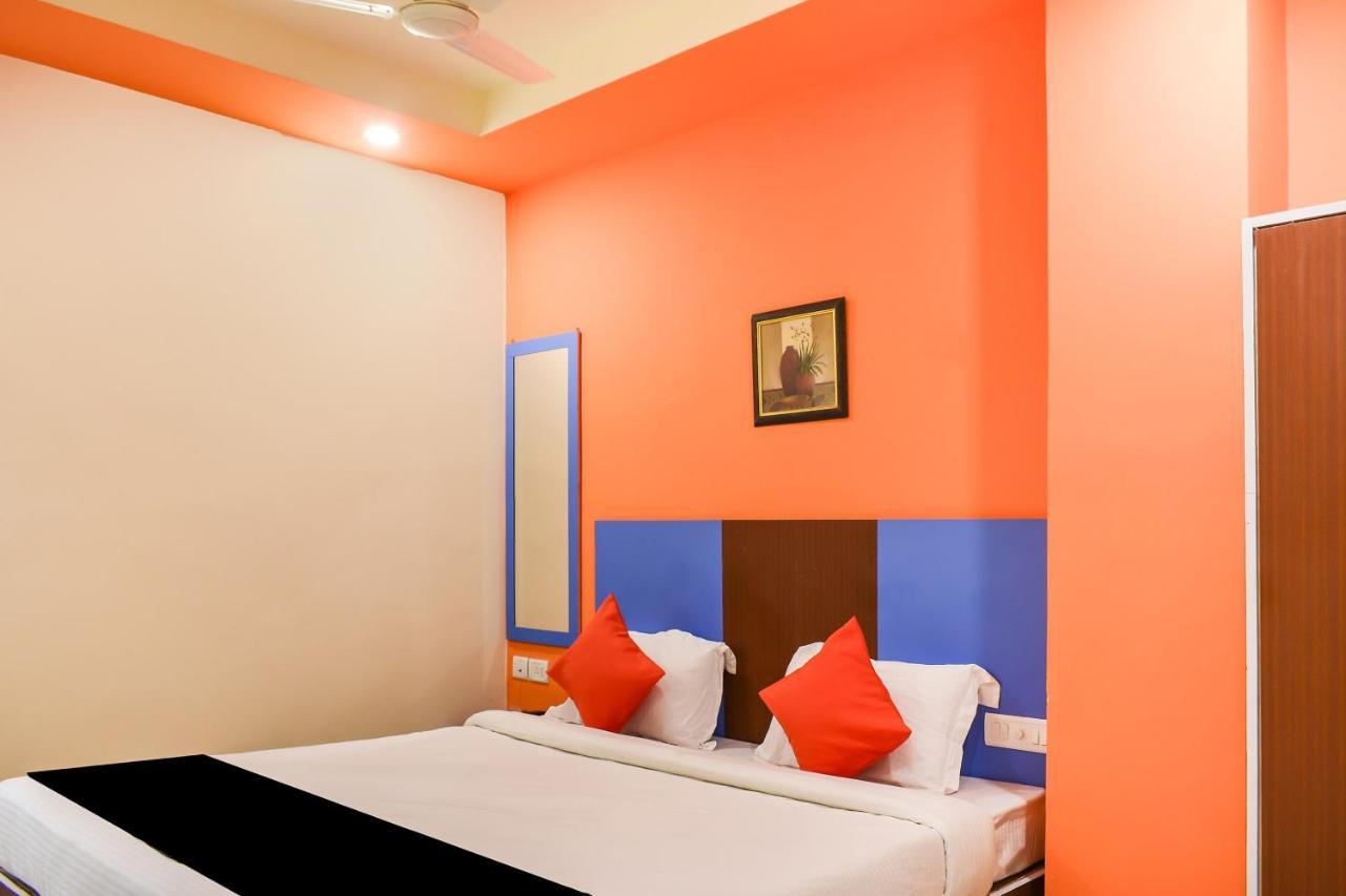 Capital O 67249 Hotel Planet Bhuvanesvar Kültér fotó