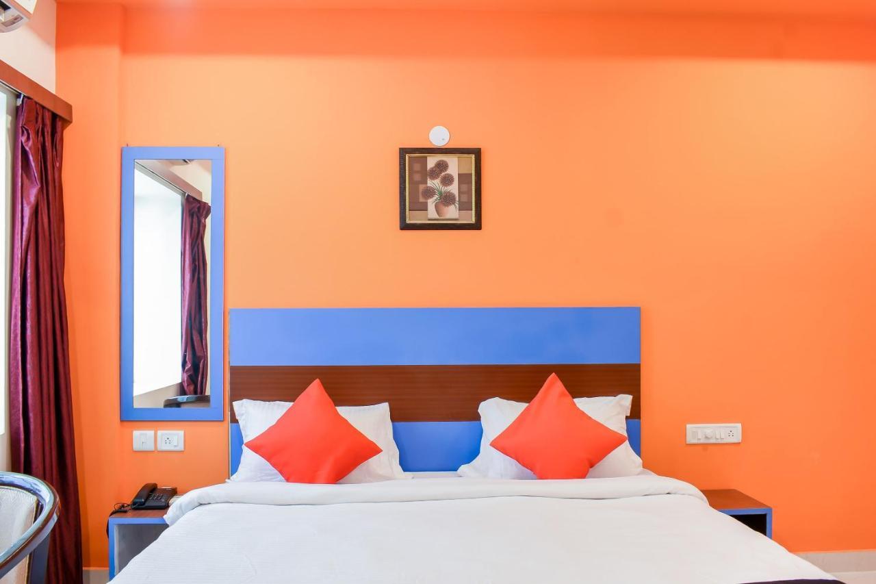Capital O 67249 Hotel Planet Bhuvanesvar Kültér fotó